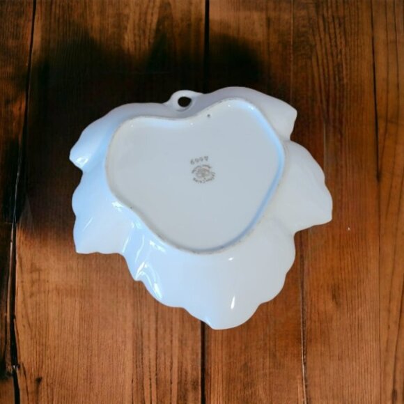 Vintage Blue Trinket or Candy Leaf Plate with Floral Design by Lefton China… - Picture 2 of 5